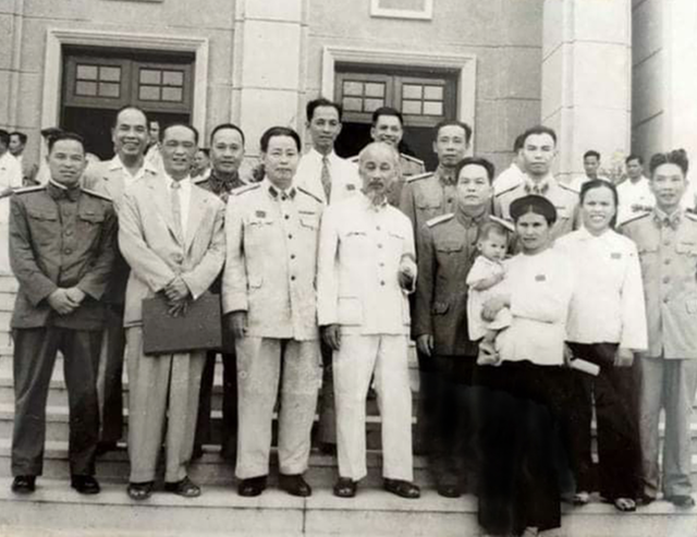 Hồi ký của người cháu gái Bác Hồ- Ảnh 2. Hồi ký của người cháu gái Bác Hồ- Ảnh 2.