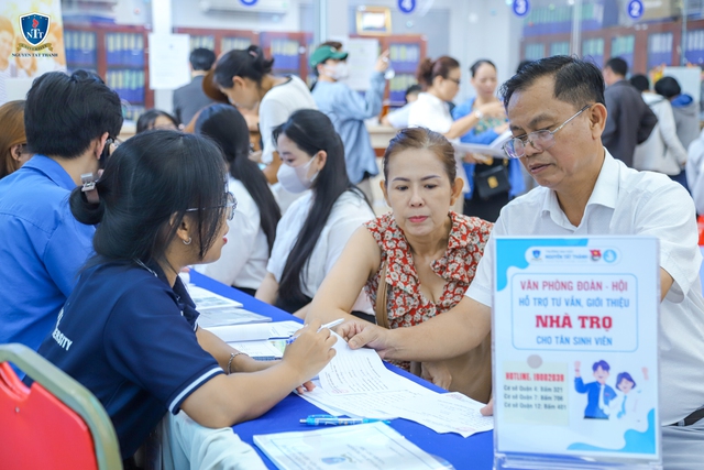 Trường ĐH Nguyễn Tất Thành: Cam kết không tăng học phí toàn khóa - Ảnh 2.
