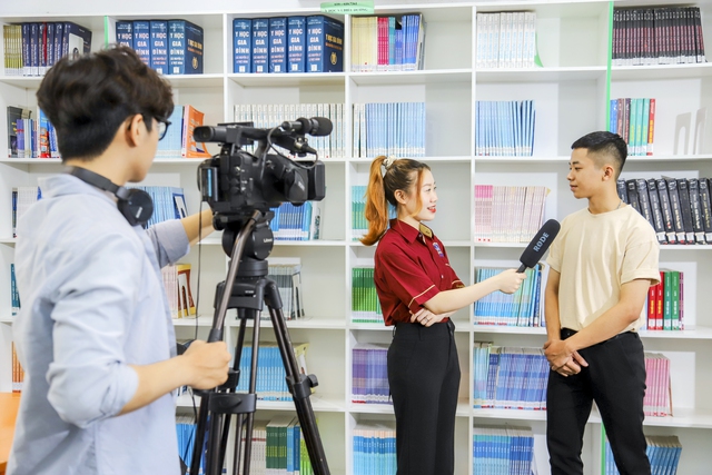 Trường ĐH Nguyễn Tất Thành: Cam kết không tăng học phí toàn khóa - Ảnh 3.