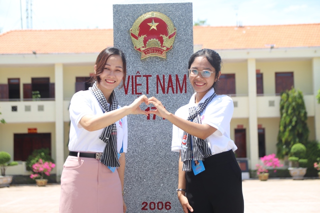 Tinh thần Thanh niên trong việc tri ân các người hùng bảo vệ Tổ quốc - Ảnh 8. Tinh thần Thanh niên trong việc tri ân các người hùng bảo vệ Tổ quốc - Ảnh 8.