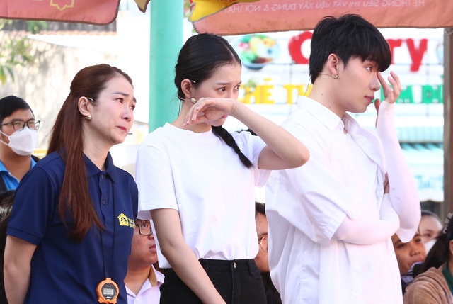 Showbiz 17.5: Lê Dương Bảo Lâm bác tin ly thân, Thanh Hằng diện áo tắm khoe dáng- Ảnh 3. Showbiz 17.5: Lê Dương Bảo Lâm bác tin ly thân, Thanh Hằng diện áo tắm khoe dáng- Ảnh 3.