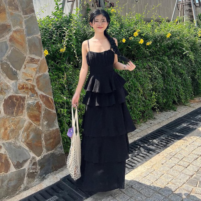 Thời trang đơn sắc lên ngôi, 'chất' từ ánh nhìn đầu tiên- Ảnh 7. Thời trang đơn sắc lên ngôi, 'chất' từ ánh nhìn đầu tiên- Ảnh 7.