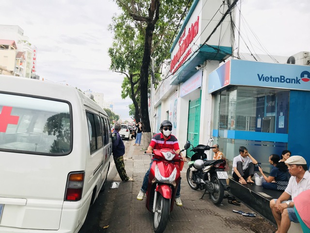 Bệnh viện Ung bướu Cần Thơ th&ecirc;m 'bất tiện' v&igrave; kh&ocirc;ng c&oacute; chỗ giữ xe- Ảnh 3.