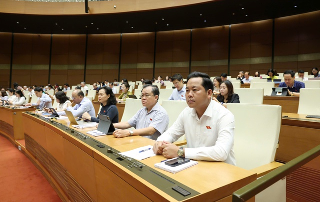 Đề xuất bỏ án tử hình với tội tham ô, nhận hối lộ, sản xuất thuốc giả- Ảnh 2. Đề xuất bỏ án tử hình với tội tham ô, nhận hối lộ, sản xuất thuốc giả- Ảnh 2.