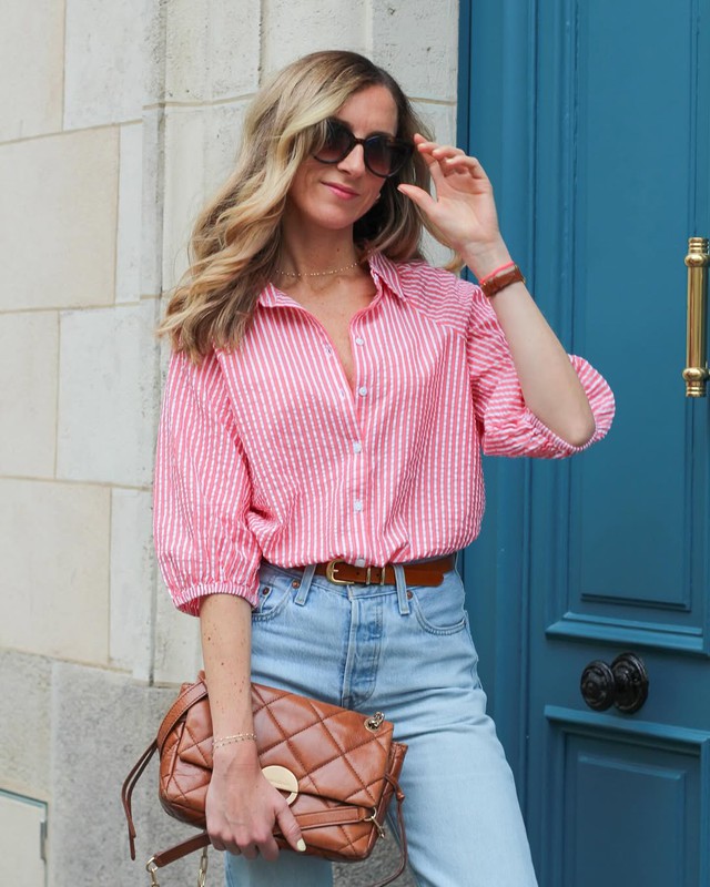 Cách mặc quần jeans mùa hè đẹp nhất - Ảnh 1.