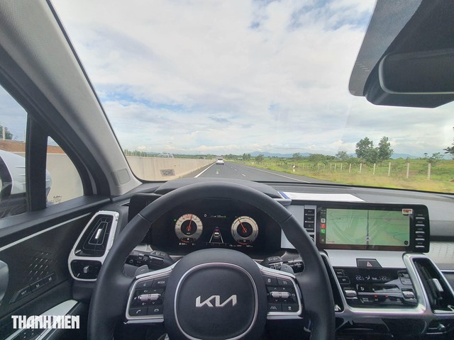 3 tính năng ADAS hữu ích cho tài xế khi lái xe đường dài - Ảnh 2. 3 tính năng ADAS hữu ích cho tài xế khi lái xe đường dài - Ảnh 2.