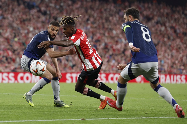 Người hùng Bruno Fernandes thề ‘sống chết’ cùng M.U vô địch Europa League - Ảnh 2. Người hùng Bruno Fernandes thề ‘sống chết’ cùng M.U vô địch Europa League - Ảnh 2.