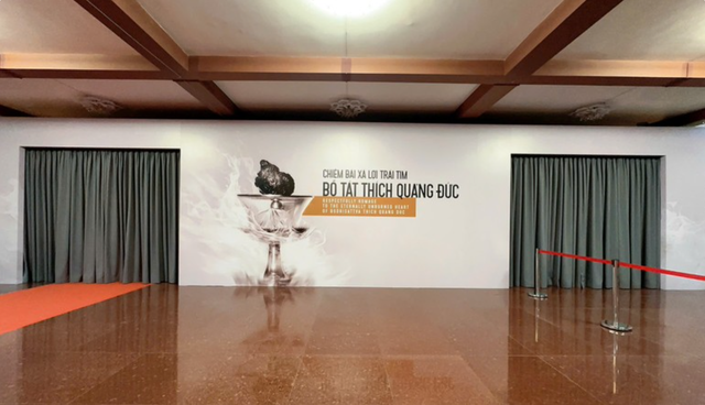 Tạm hoãn chiêm bái xá lợi trái tim Bồ tát Thích Quảng Đức vào ngày 3.5 - Ảnh 2.