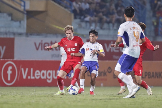 Bảng xếp hạng V-League mới nhất: Thể Công Viettel thắng cực đậm mừng HLV Popov, Đà Nẵng chìm sâu- Ảnh 4. Bảng xếp hạng V-League mới nhất: Thể Công Viettel thắng cực đậm mừng HLV Popov, Đà Nẵng chìm sâu- Ảnh 4.