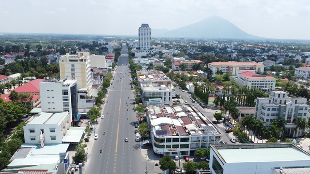 Tây Ninh – Vùng biên mở lối: Sáp nhập để cất cánh Tây Ninh – Vùng biên mở lối: Sáp nhập để cất cánh