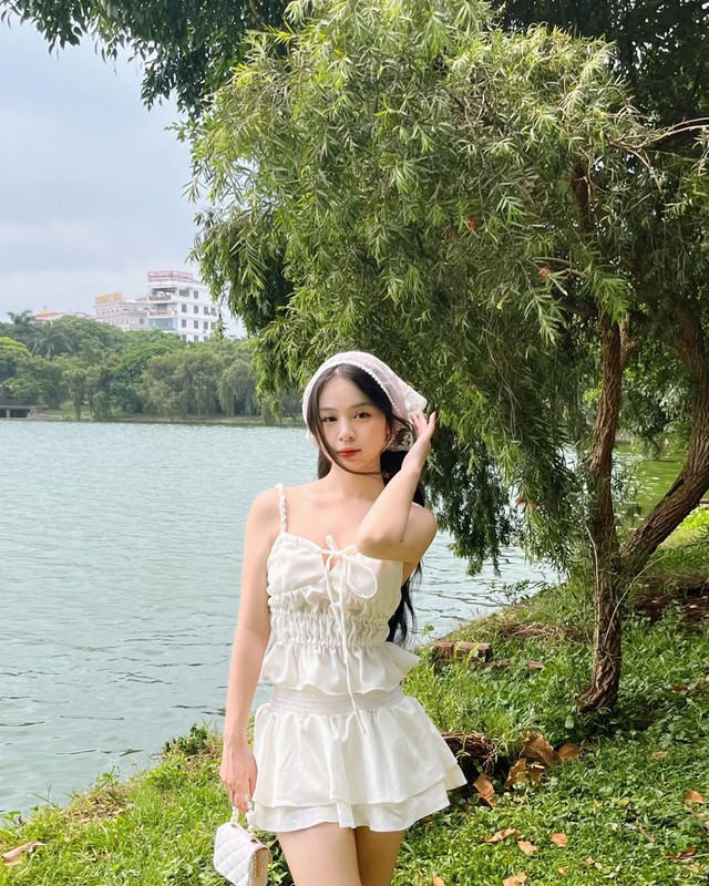 Đẹp mê ly với những bản phối cùng sắc trắng ngày hè- Ảnh 6.