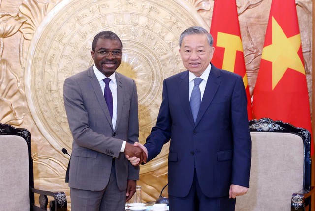 Đề nghị UNESCO hỗ trợ phục dựng Điện Kính Thiên Đề nghị UNESCO hỗ trợ phục dựng Điện Kính Thiên