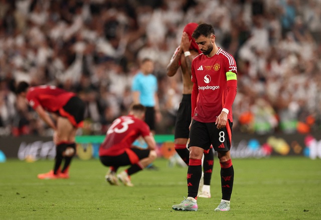 Hạ M.U, Tottenham vô địch Europa League và đoạt suất dự Champions League: Kỳ tích 17 năm- Ảnh 7. Hạ M.U, Tottenham vô địch Europa League và đoạt suất dự Champions League: Kỳ tích 17 năm- Ảnh 7.