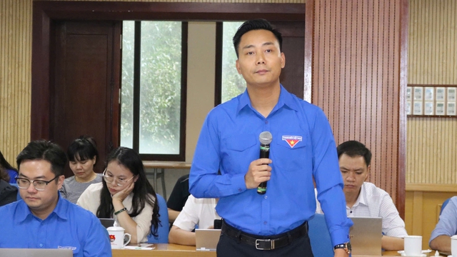 Hội nghị T . Ư Đoàn: Giới trẻ đóng góp ý kiến sửa đổi Hiến pháp 2013 - Ảnh 2. Hội nghị T . Ư Đoàn: Giới trẻ đóng góp ý kiến sửa đổi Hiến pháp 2013 - Ảnh 2.