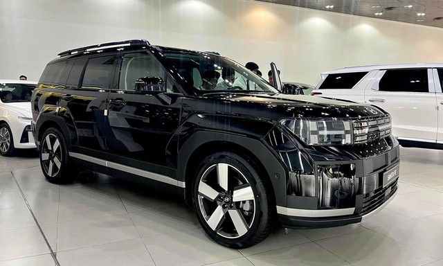 Doanh số Hyundai Santa Fe tại Việt Nam thấp kỷ lục, vì đâu nên nỗi? Doanh số Hyundai Santa Fe tại Việt Nam thấp kỷ lục, vì đâu nên nỗi?