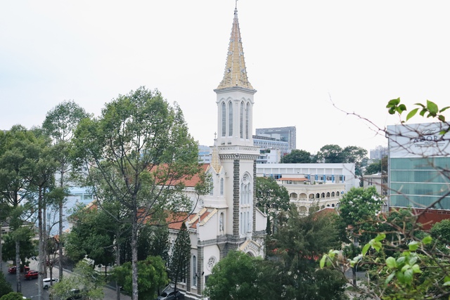 Nhà thờ cổ TP.HCM: Có mộ đại gia giàu bậc nhất, ông ngoại Nam Phương hoàng hậu Nhà thờ cổ TP.HCM: Có mộ đại gia giàu bậc nhất, ông ngoại Nam Phương hoàng hậu