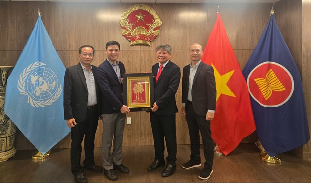 VRG đẩy mạnh hợp tác toàn cầu, nâng tầm vị thế doanh nghiệp cao su Việt Nam VRG đẩy mạnh hợp tác toàn cầu, nâng tầm vị thế doanh nghiệp cao su Việt Nam