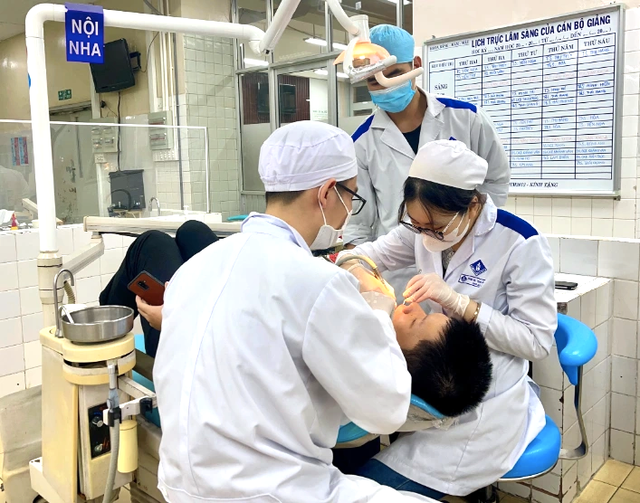 Sửa tiêu chuẩn chức danh nghề nghiệp y, bác sĩ: Sinh viên ngành y cần biết Sửa tiêu chuẩn chức danh nghề nghiệp y, bác sĩ: Sinh viên ngành y cần biết