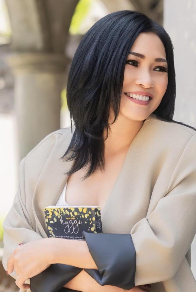 Phương Thanh nói về chuyện 'hết thời', tiết lộ về con gái 20 tuổi- Ảnh 2. Phương Thanh nói về chuyện 'hết thời', tiết lộ về con gái 20 tuổi- Ảnh 2.