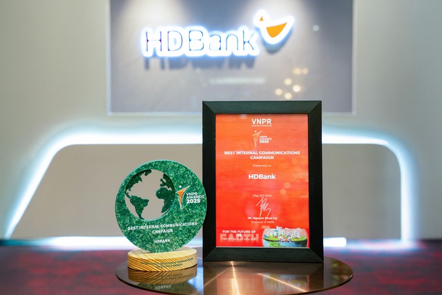 HDBank nhận giải VNPR Awards 2025 về truyền thông nội bộ - Ảnh 1.