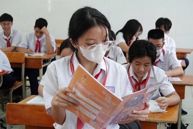 Bỏ bằng tốt nghiệp THCS, hiệu trưởng cấp bằng THPT: Giảm áp lực dạy thêm, học thêm Bỏ bằng tốt nghiệp THCS, hiệu trưởng cấp bằng THPT: Giảm áp lực dạy thêm, học thêm