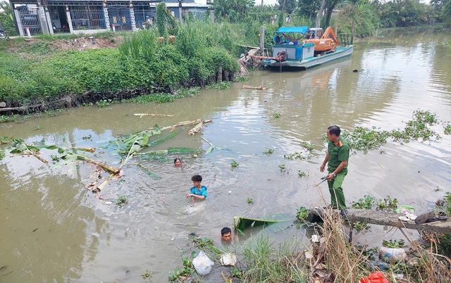 Vụ giết người do mâu thuẫn tình cảm ở An Giang: Bắt thêm 1 nghi phạm- Ảnh 3. Vụ giết người do mâu thuẫn tình cảm ở An Giang: Bắt thêm 1 nghi phạm- Ảnh 3.
