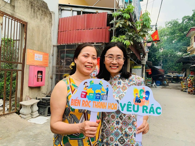 Đủ kiên trì rác sẽ nở hoa- Ảnh 2. Đủ kiên trì rác sẽ nở hoa- Ảnh 2.