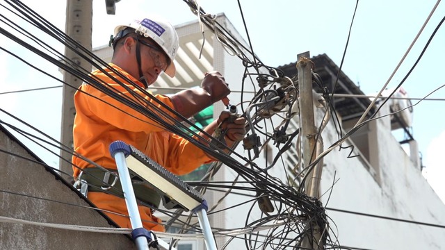 Bí quyết sử dụng an toàn và tiết kiệm điện theo nguyên tắc ‘bàn tay vàng’ Bí quyết sử dụng an toàn và tiết kiệm điện theo nguyên tắc ‘bàn tay vàng’