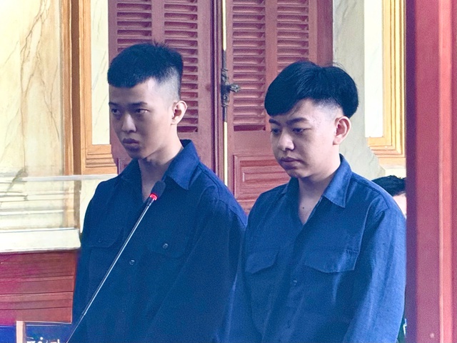 Lãnh án tù vì cướp giật túi xách khiến người phụ nữ té xuống đường, tử vong Lãnh án tù vì cướp giật túi xách khiến người phụ nữ té xuống đường, tử vong