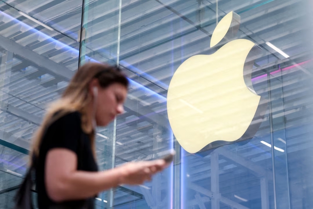 Ông Trump dọa áp thuế 25% nếu Apple không sản xuất iPhone tại Mỹ Ông Trump dọa áp thuế 25% nếu Apple không sản xuất iPhone tại Mỹ