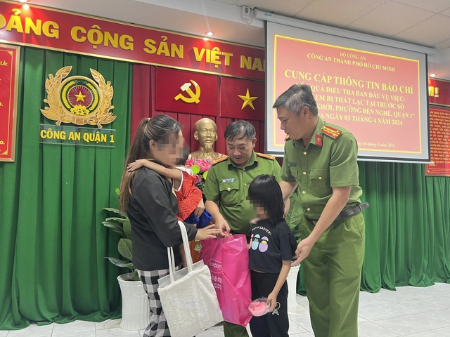 Công an TP.HCM nêu thủ đoạn mua bán trẻ em 'núp bóng' cho nhận con nuôi- Ảnh 2. Công an TP.HCM nêu thủ đoạn mua bán trẻ em 'núp bóng' cho nhận con nuôi- Ảnh 2.