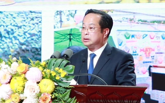 Học sinh tiêu biểu của Hà Nội tri ân cha mẹ, thầy cô- Ảnh 2. Học sinh tiêu biểu của Hà Nội tri ân cha mẹ, thầy cô- Ảnh 2.