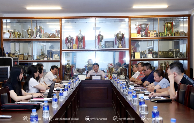 Sớm thăng hạng V-League, CLB Ninh Bình không còn 'sống trong sợ hãi' bởi điều đặc biệt này…- Ảnh 2. Sớm thăng hạng V-League, CLB Ninh Bình không còn 'sống trong sợ hãi' bởi điều đặc biệt này…- Ảnh 2.