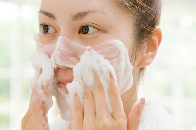 Detox da trong môi trường ô nhiễm: Bí quyết cho làn da khỏe mạnh - Ảnh 2.