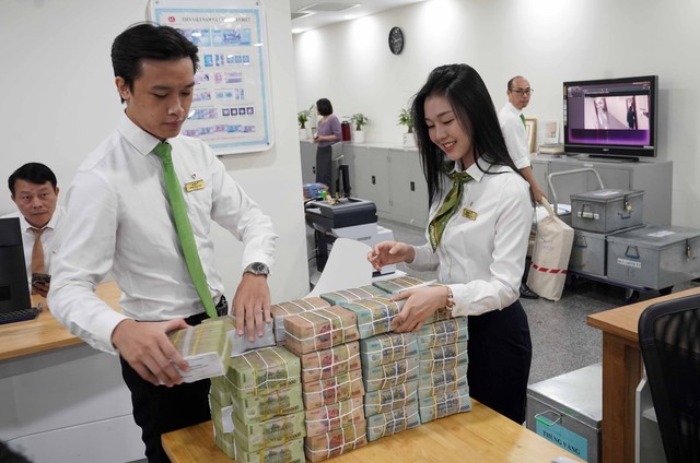 Lo chỗ an cư để người dân lạc nghiệp- Ảnh 3. Lo chỗ an cư để người dân lạc nghiệp- Ảnh 3.