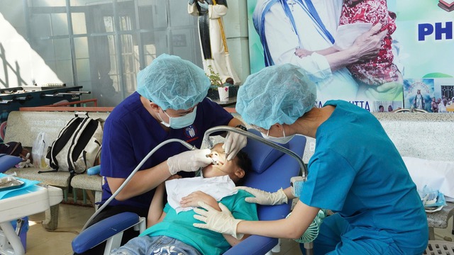 Bệnh viện Răng hàm mặt Trung ương TP.HCM: Tiên phong mô hình trường - trạm- Ảnh 1.