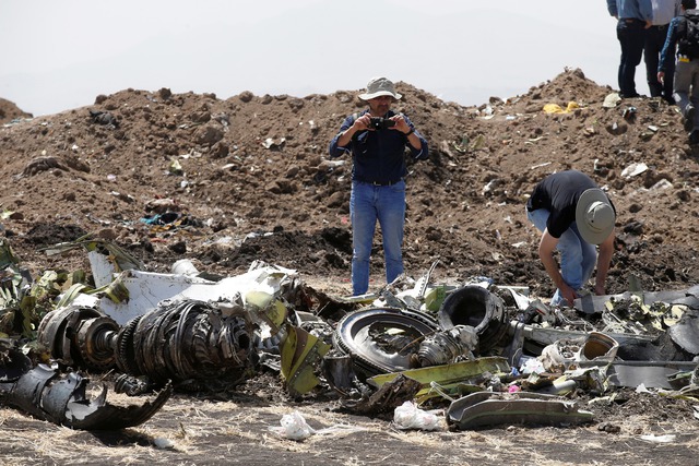 Chi 1,1 tỉ USD, Boeing thoát án hình sự trong 2 vụ rơi máy bay 737 MAX Chi 1,1 tỉ USD, Boeing thoát án hình sự trong 2 vụ rơi máy bay 737 MAX