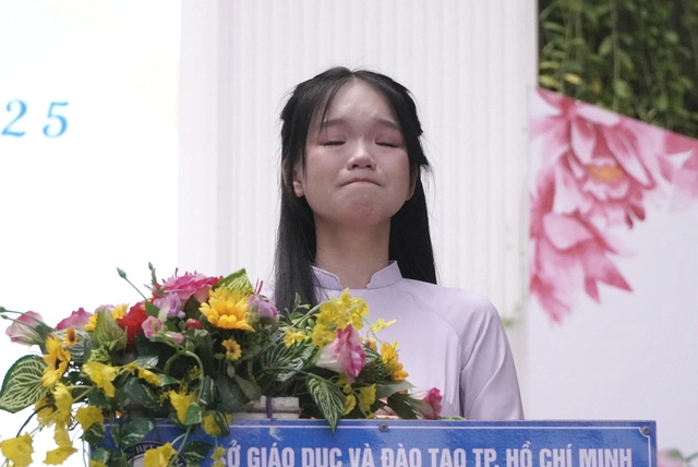 Lời tri ân mẹ đẫm nước mắt của nữ sinh lớp 12 TP.HCM - Ảnh 3.