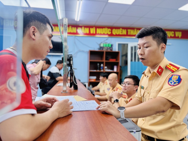 Nếu không nộp phạt vi phạm giao thông, chuyện gì xảy ra Nếu không nộp phạt vi phạm giao thông, chuyện gì xảy ra