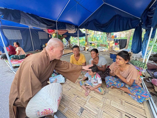 Đoàn Phật giáo, phật tử TP.HCM cứu trợ gần 8,6 tỉ đồng đến người dân Myanmar - Ảnh 5.