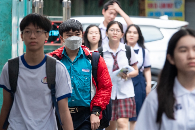 Thi v&agrave;o Trường Phổ th&ocirc;ng Năng khiếu, th&iacute; sinh lớp 9 lo nhất điều g&igrave;? - Ảnh 3.