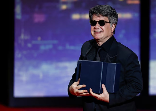 Phim của đạo diễn Iran Jafar Panahi đoạt giải Cành cọ vàng Phim của đạo diễn Iran Jafar Panahi đoạt giải Cành cọ vàng