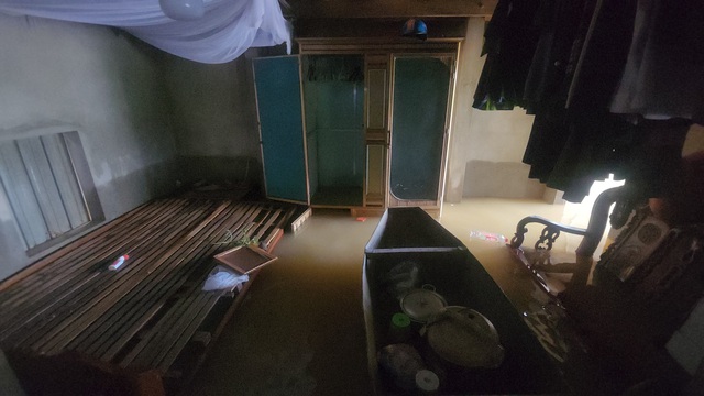 Mưa lớn ở Hà Tĩnh: Mới đầu mùa hè đã bị ngập lụt- Ảnh 5. Mưa lớn ở Hà Tĩnh: Mới đầu mùa hè đã bị ngập lụt- Ảnh 5.