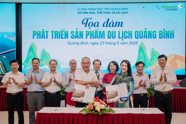 Tuần lễ Văn hóa - Du lịch Quảng Bình 2025: Đến là yêu!- Ảnh 4. Tuần lễ Văn hóa - Du lịch Quảng Bình 2025: Đến là yêu!- Ảnh 4.