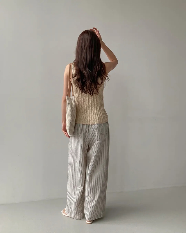 Quần dài pyjama kẻ sọc, xu hướng sống chậm và tươi mới của mùa hè  - Ảnh 8.