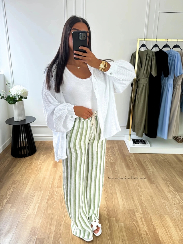 Quần dài pyjama kẻ sọc, xu hướng sống chậm và tươi mới của mùa hè  - Ảnh 4.