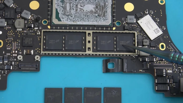 Có nên mua laptop với RAM hàn? Có nên mua laptop với RAM hàn?