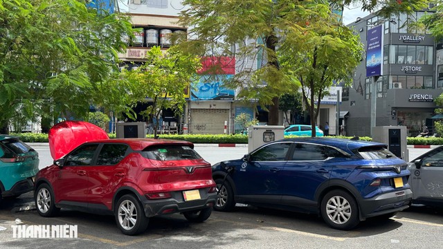 T&agrave;i xế c&ocirc;ng nghệ n&oacute;i g&igrave; khi chuyển từ xe xăng sang &ocirc; t&ocirc; điện? - Ảnh 3.