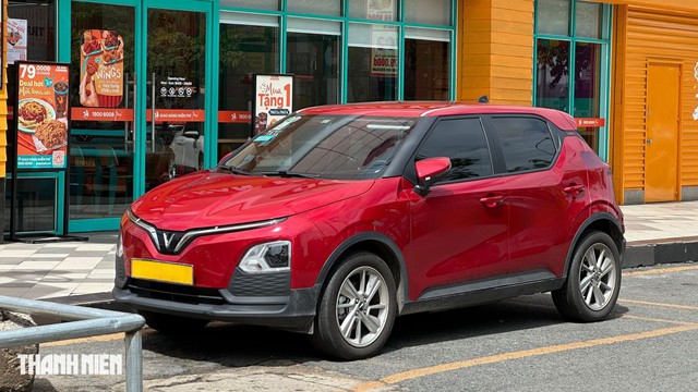 T&agrave;i xế c&ocirc;ng nghệ n&oacute;i g&igrave; khi chuyển từ xe xăng sang &ocirc; t&ocirc; điện? - Ảnh 1.