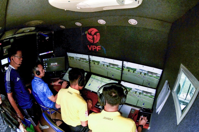 Giảng viên FIFA giám sát chặt chẽ, chấm điểm trọng tài VAR khóa 4: Sẽ đánh trượt nếu…- Ảnh 5.